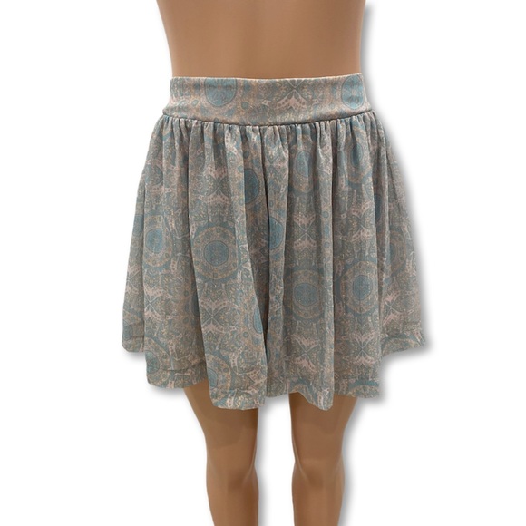 SEED HERITAGE Pastel Glitter Paisley Boho Summer Shorts Size 10 - Picture 2 of 6